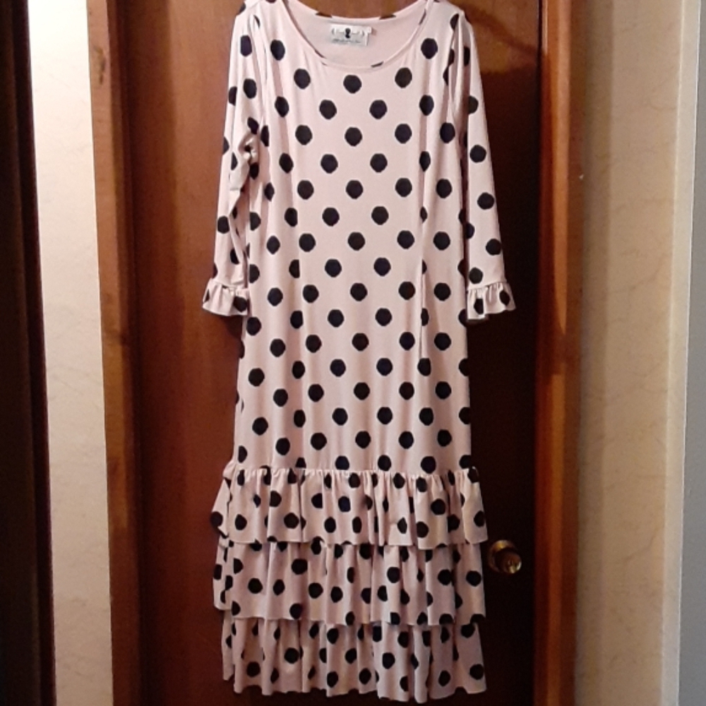 Dainty jewells pink/black polka dot dress